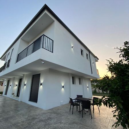 Villa Papa-Berat Ngoại thất bức ảnh