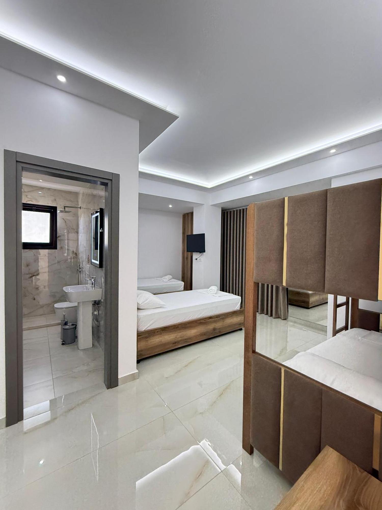 Villa Papa-Berat Ngoại thất bức ảnh